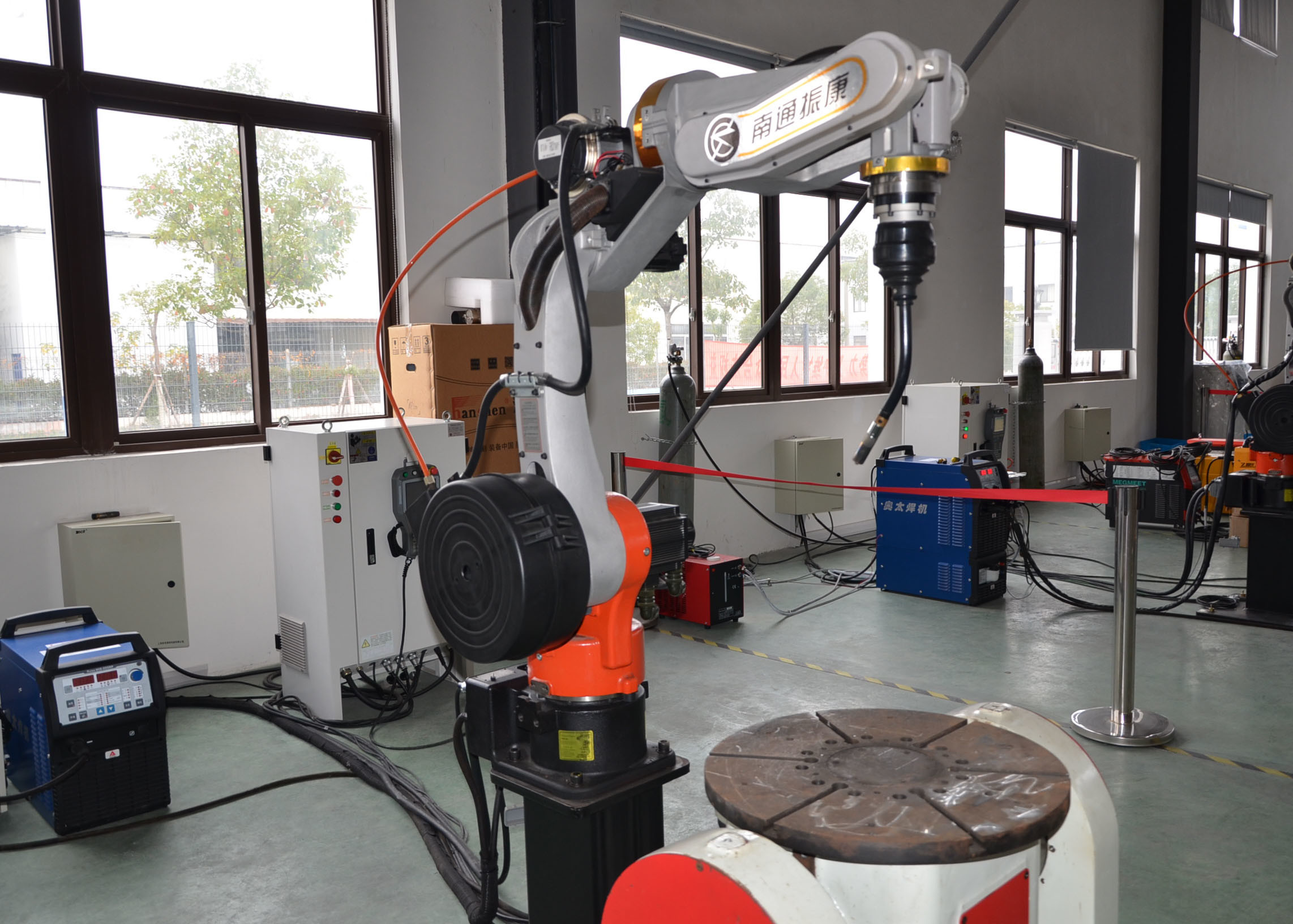 Robotic Arm 6 axis CO2 MIG MAG TIG with Servo Motor, Laser Welding Robot Machine