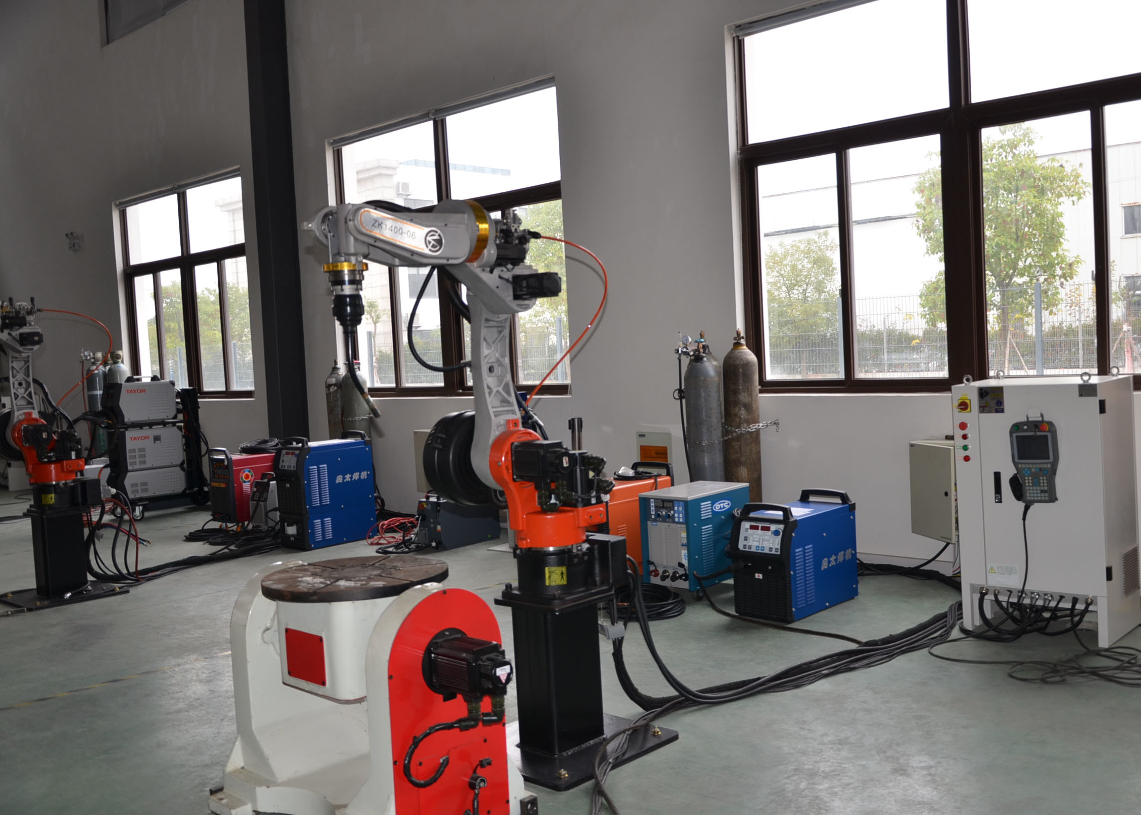 High precision Automatic Laser welding robots / Robot welding machine